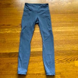 Athleta Salutation Stash Pocket Tight - XS